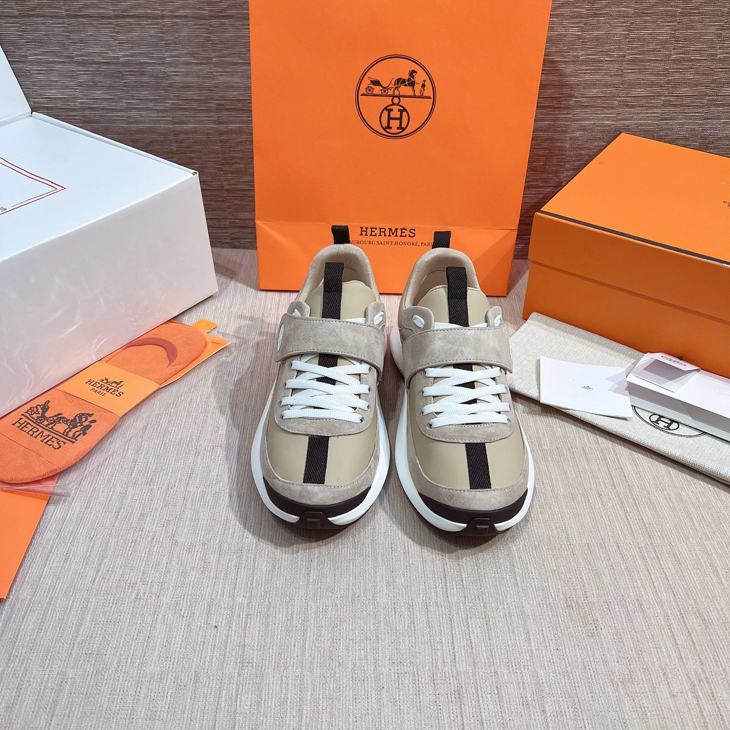 HERME...S Classic Casual and Formal Collection in 7 New Colors