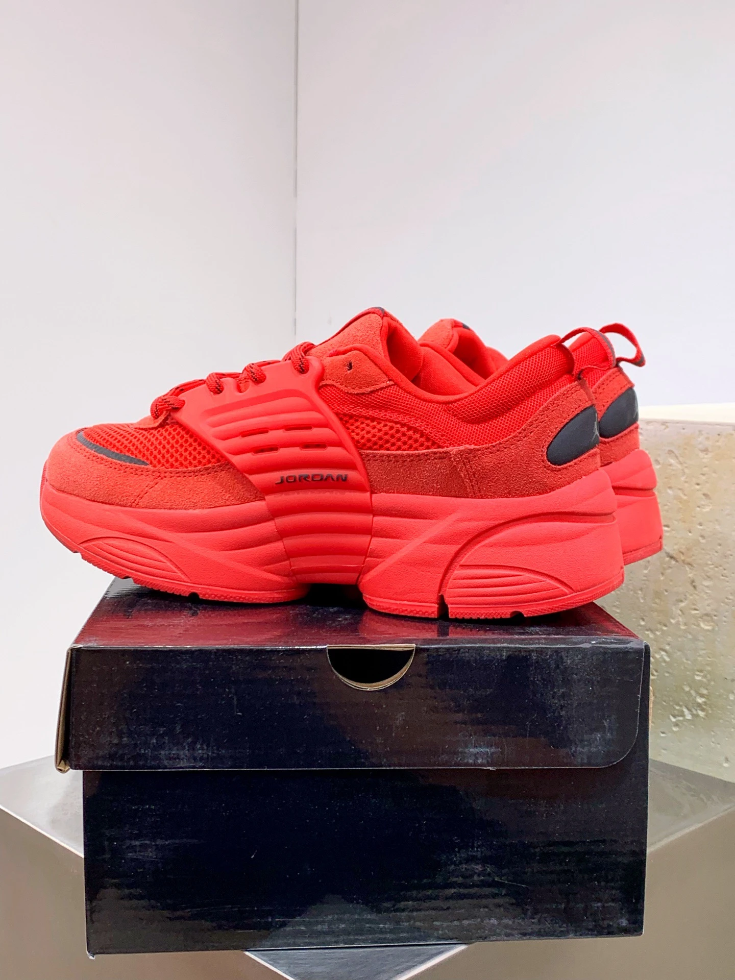 Jordan Trunner O/S Classic, Versatile