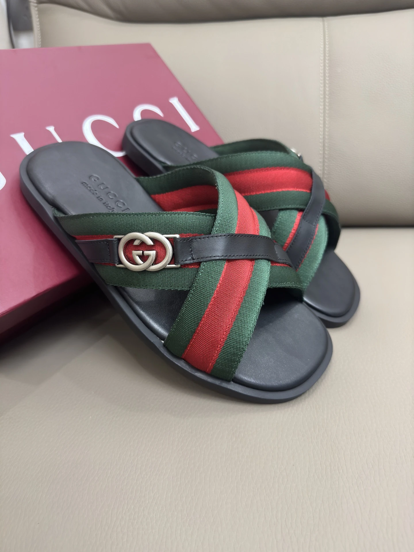 Men's New Cross Sandal with Interlocking Double G Hardware
