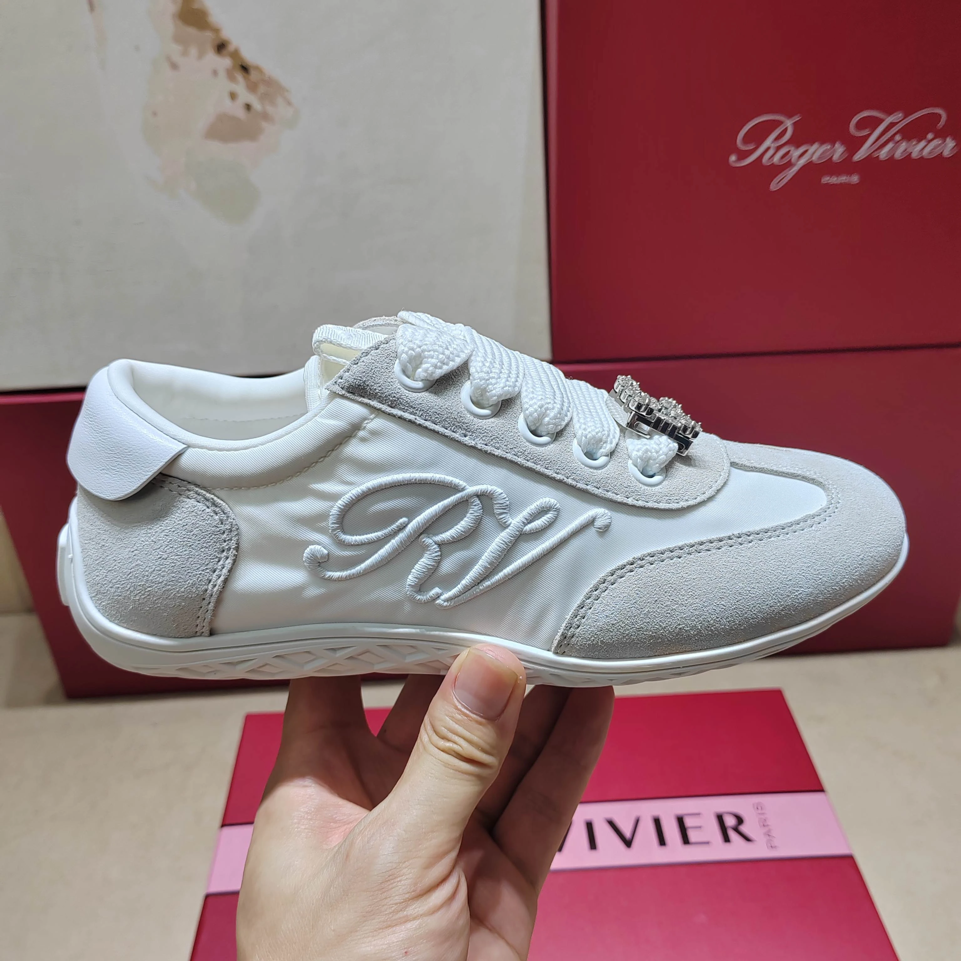 Roger Vivier RV 25ss Latest German Training Casual Shoes