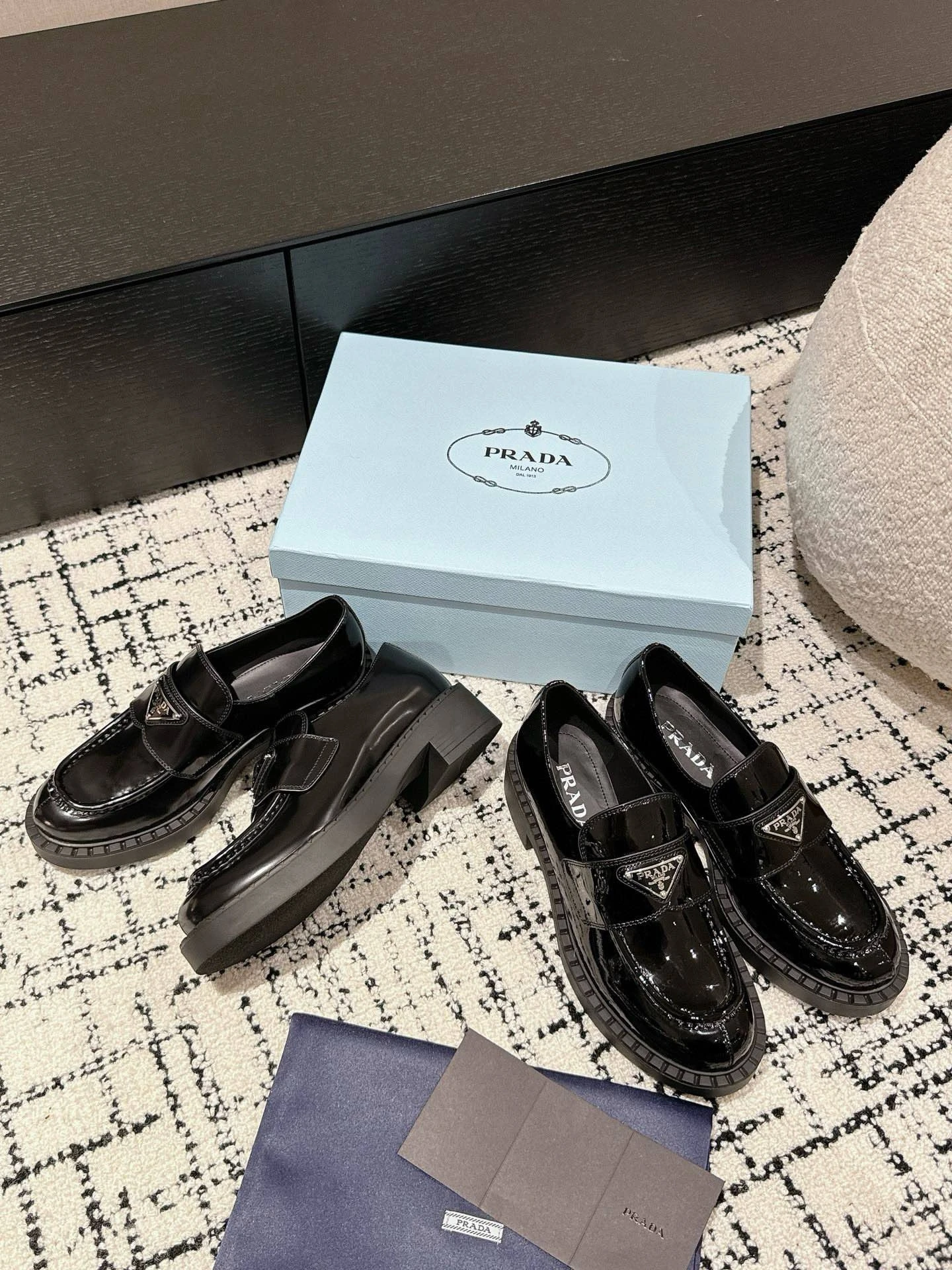 PradaSeriesTop EditionIn Stock